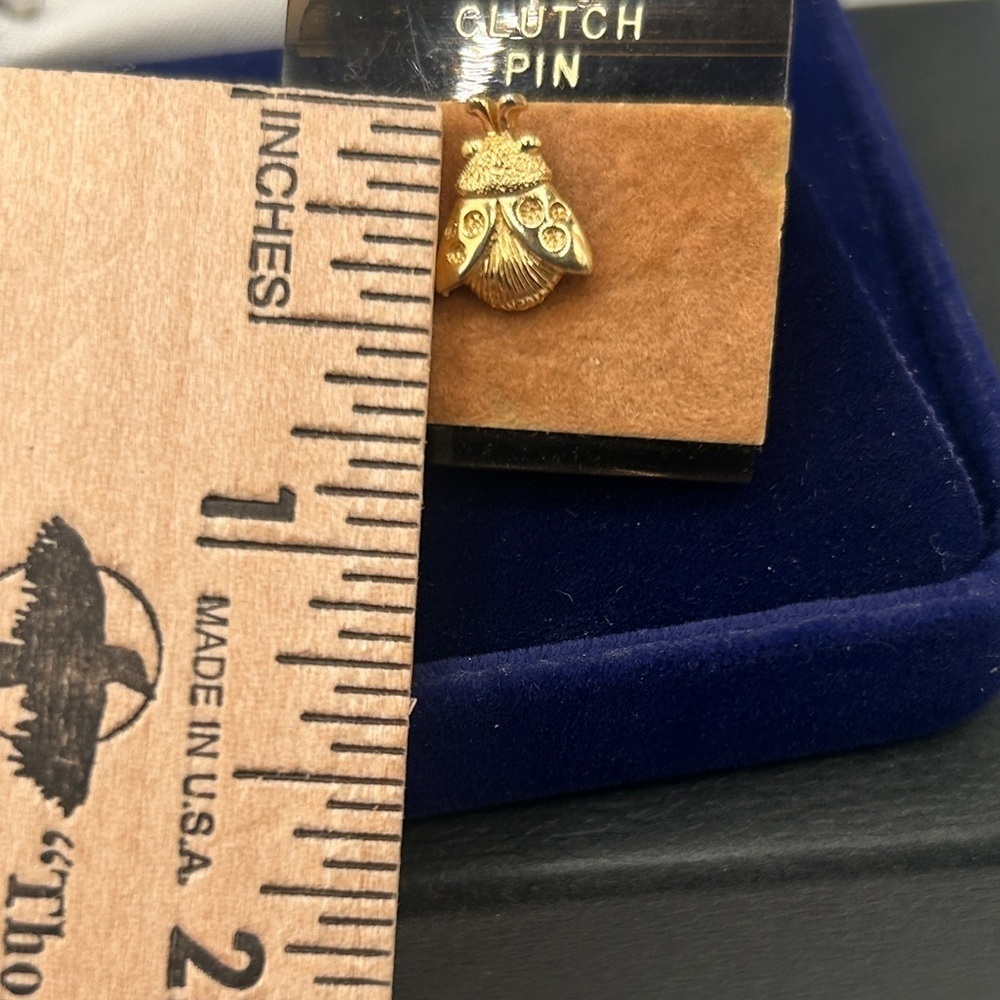 Vintage Gold Lady Bug Brooch Clutch Pin - Picture 2 of 8